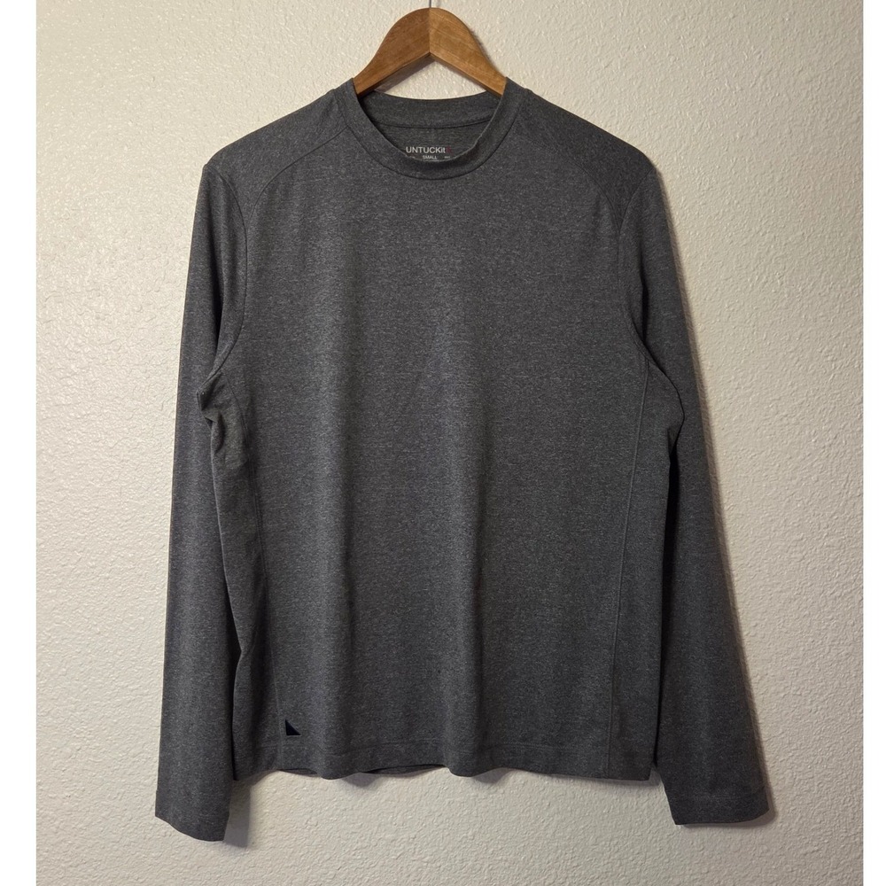 UNTUCKit Heather Gray‎ Performance Long Sleeve Tee Minimalist Elevated Basic